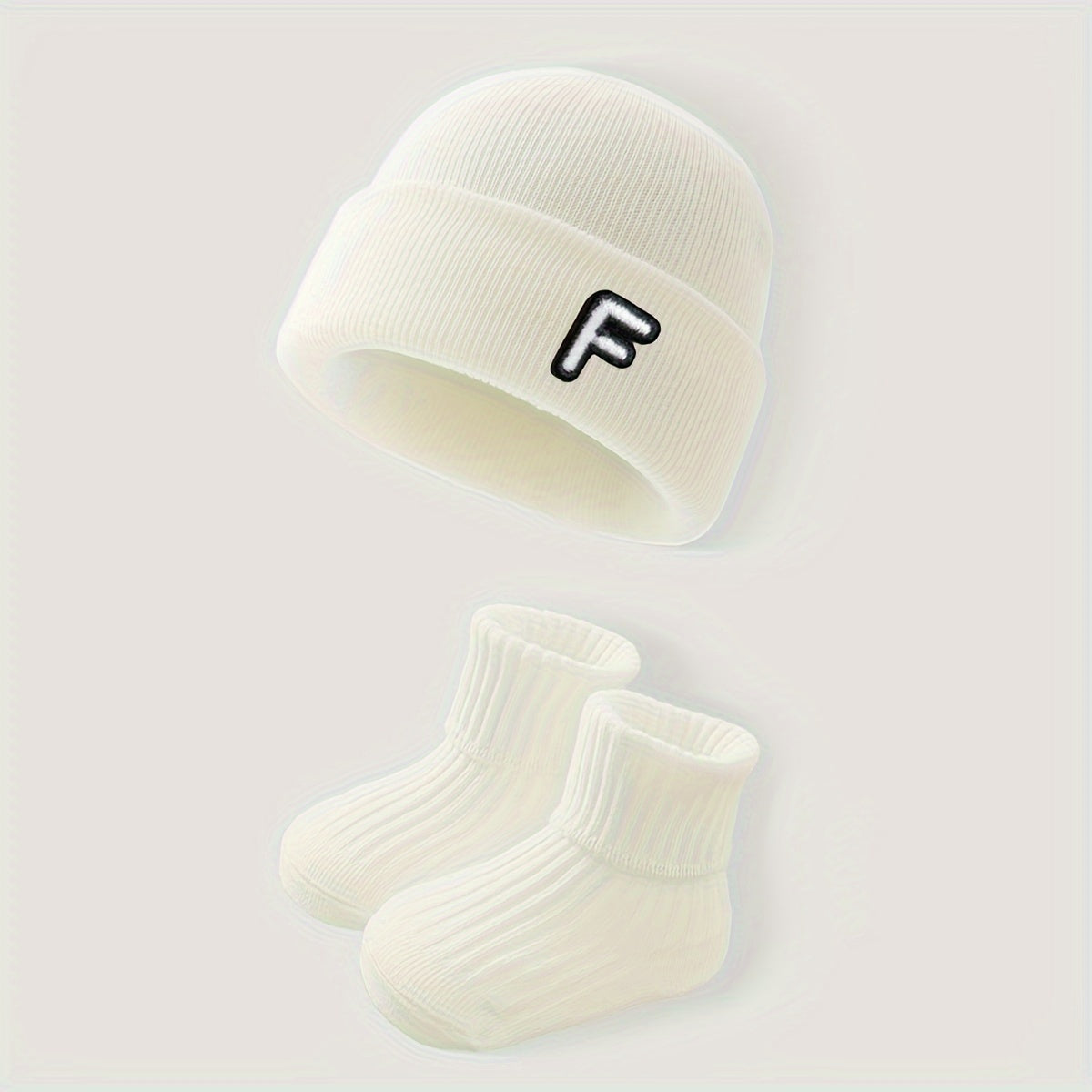 Ensemble Naissance 2 Pièces : Bonnet et Chaussons Bébé, Lettre Initiale Brodée - Cadeau Idéal