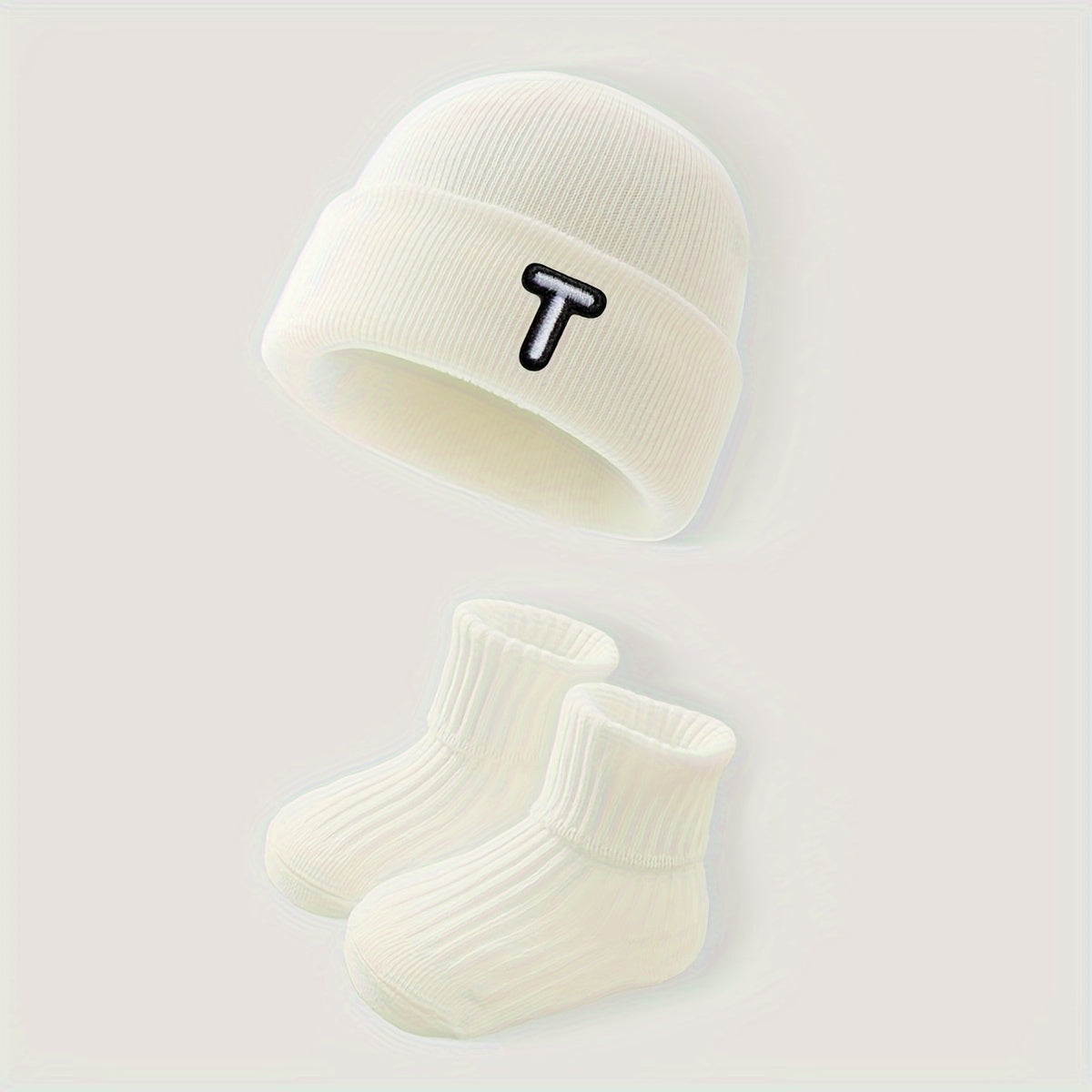 Ensemble Naissance 2 Pièces : Bonnet et Chaussons Bébé, Lettre Initiale Brodée - Cadeau Idéal