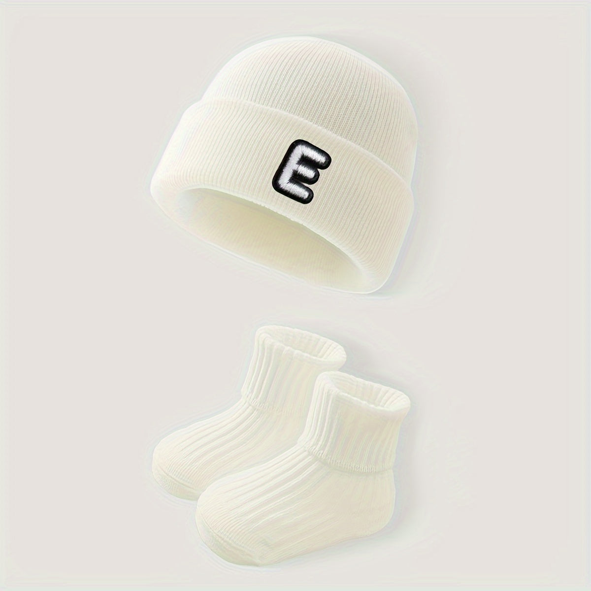 Ensemble Naissance 2 Pièces : Bonnet et Chaussons Bébé, Lettre Initiale Brodée - Cadeau Idéal